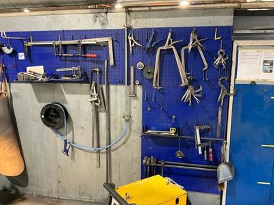 Overview picture of various clamping equipmwnt & tools